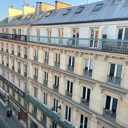 Joli Bohème Sous Les Toits De Parigi